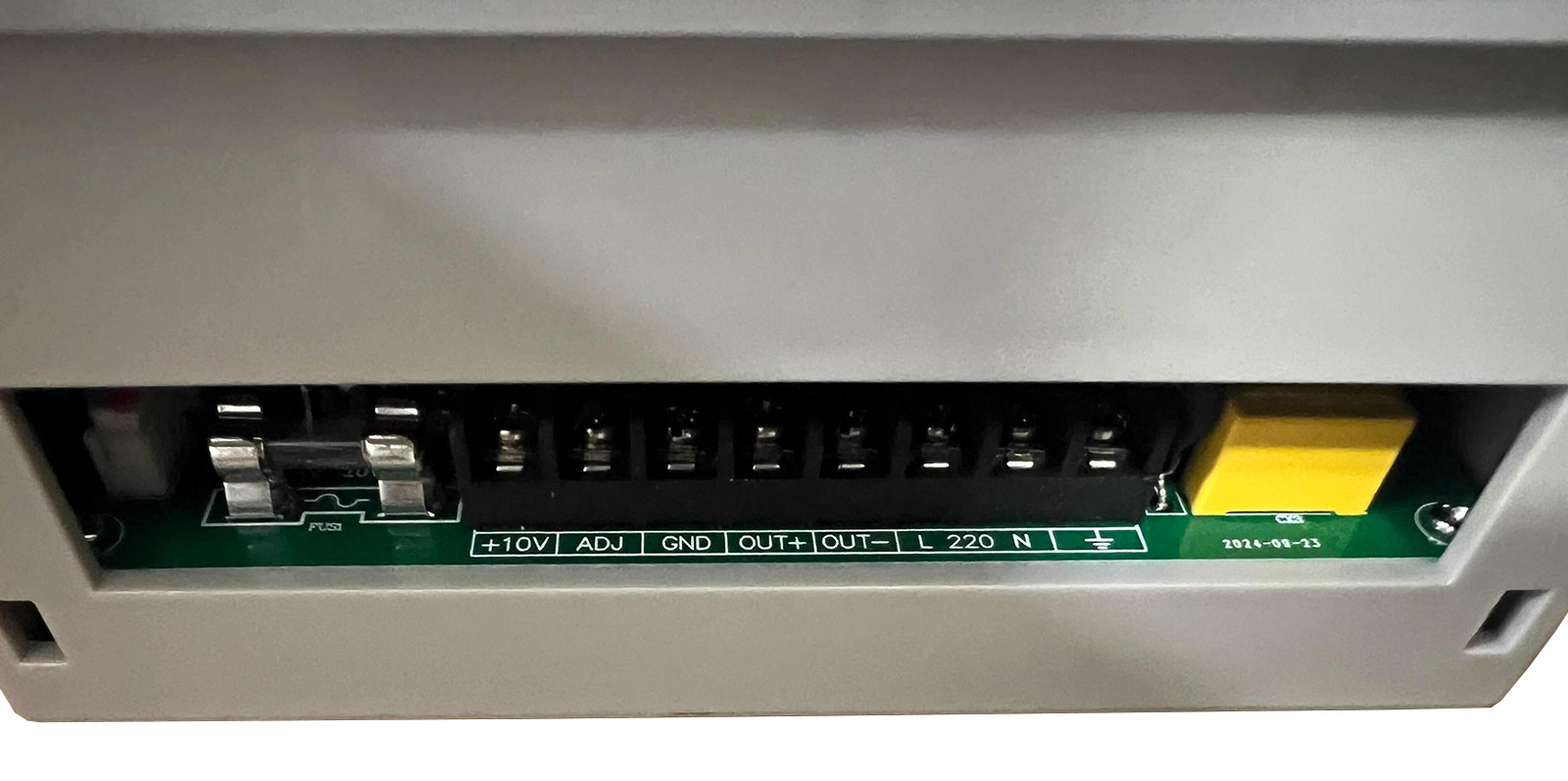 Kit de frein &agrave; particules magn&eacute;tiques &agrave; arbre unique s&eacute;rie FZ-D, 6 Nm-50 Nm, avec contr&ocirc;leur de tension TB-200S